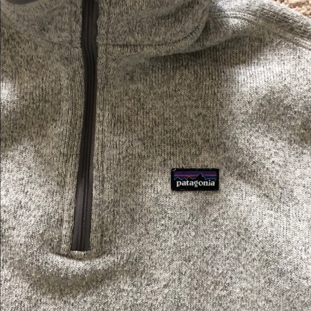 Patagonia sweater size small